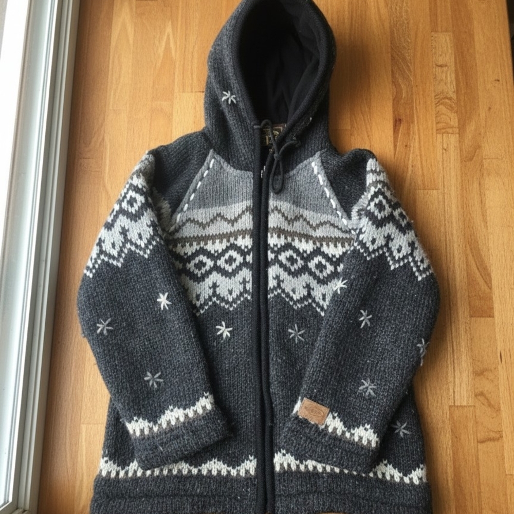 Kyber Outerwear Wool Hoodie Jacket – Fleece Lined – Size Small – Nepal Knit